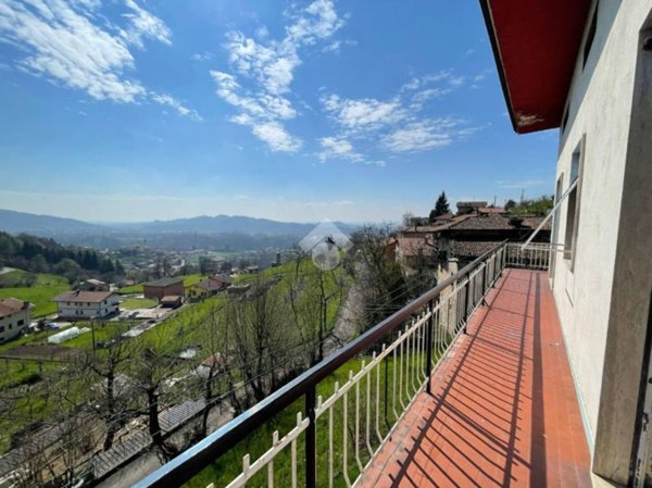 appartamento in vendita a Villa d'Almè in zona Bruntino