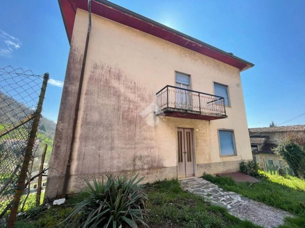 appartamento in vendita a Villa d'Almè in zona Bruntino