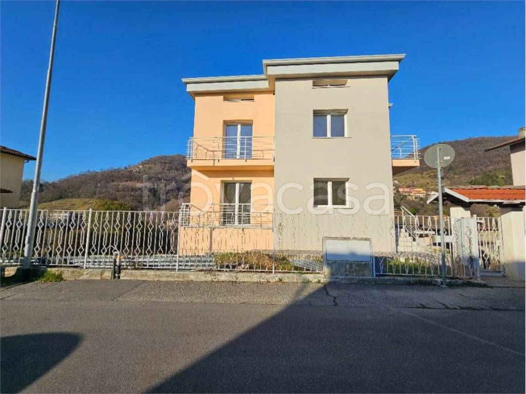 appartamento in vendita a Villa d'Almè