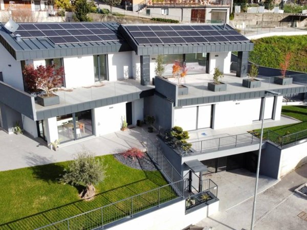 casa indipendente in vendita a Villa d'Almè