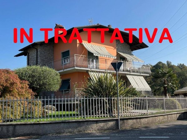 casa indipendente in vendita a Villa d'Almè