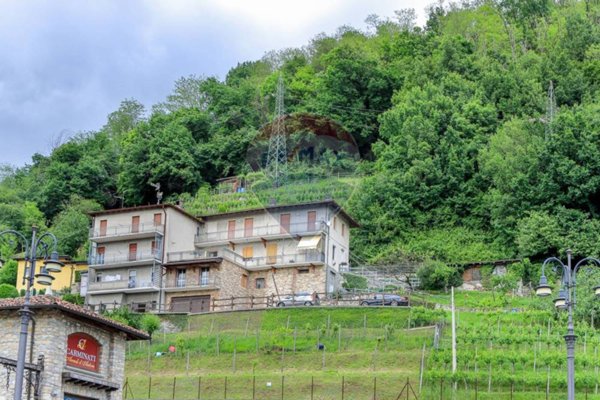 casa indipendente in vendita a Villa d'Almè
