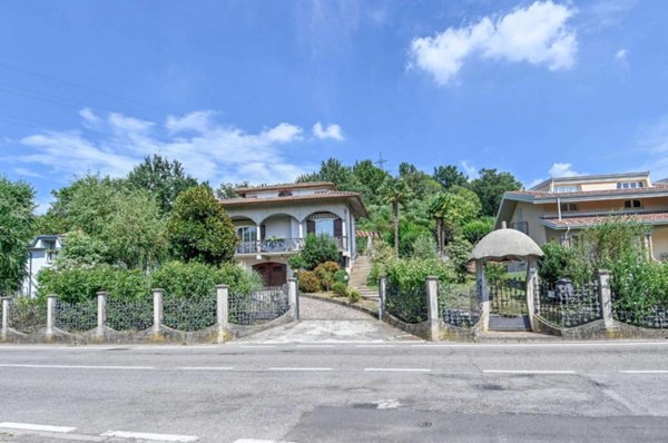 casa indipendente in vendita a Villa d'Almè in zona Bruntino