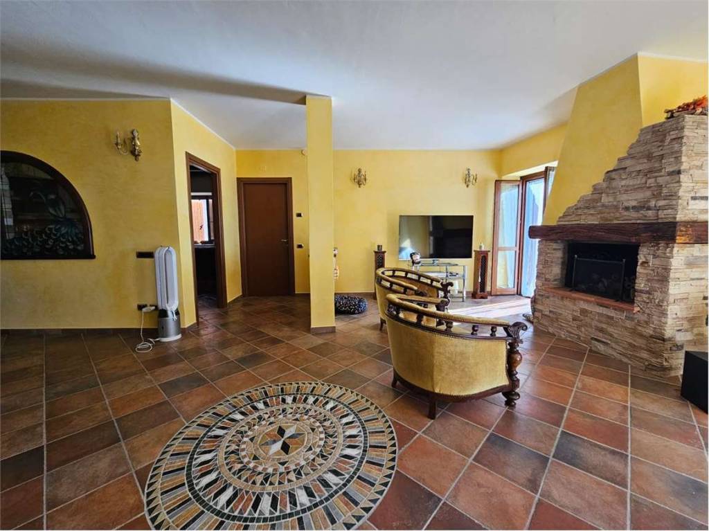 appartamento in vendita a Villa d'Almè in zona Bruntino