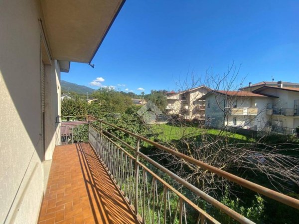 casa indipendente in vendita a Villa d'Almè