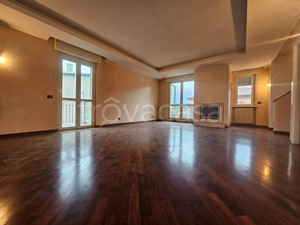 appartamento in vendita a Villa d'Almè in zona Viola
