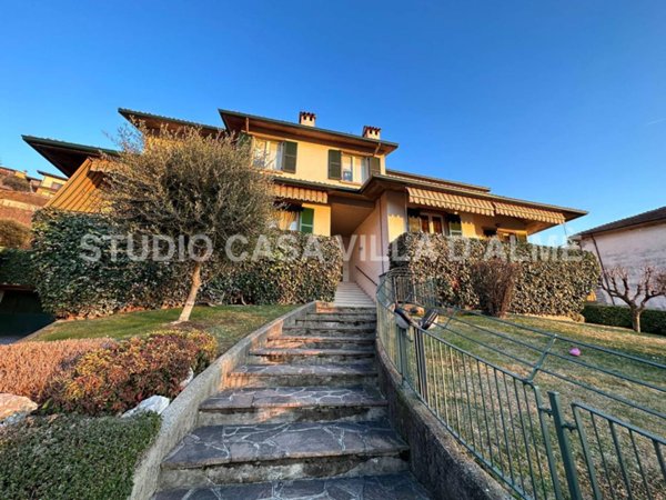 appartamento in vendita a Villa d'Almè