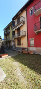 casa indipendente in vendita a Villa d'Almè