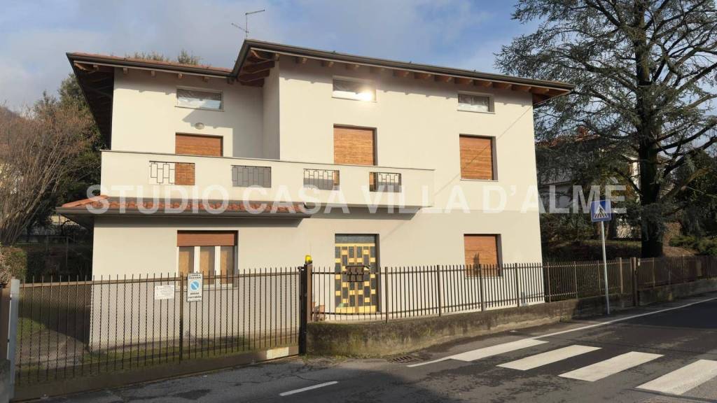 appartamento in vendita a Villa d'Almè