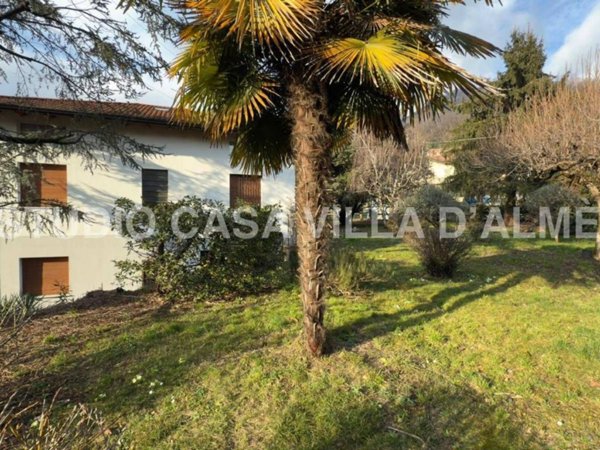 appartamento in vendita a Villa d'Almè