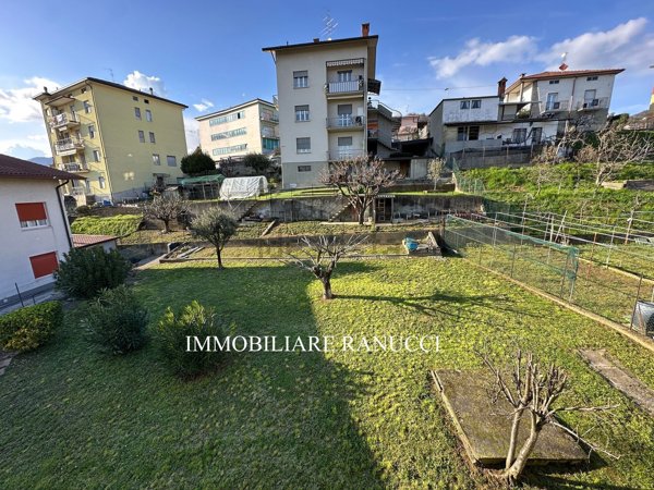 casa indipendente in vendita a Villa d'Almè