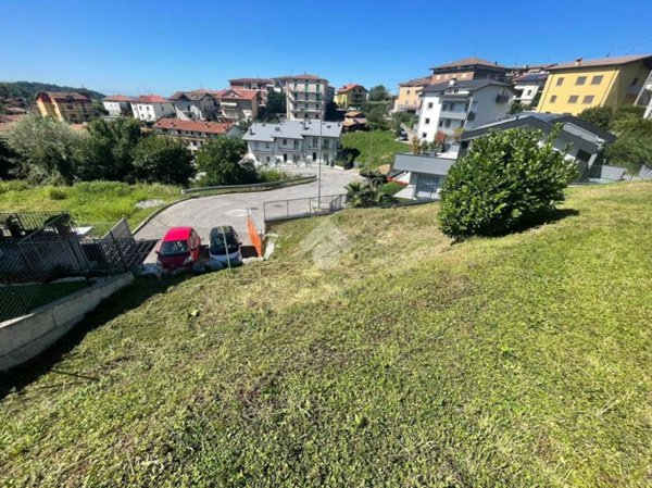 terreno edificabile in vendita a Villa d'Almè in zona Bruntino