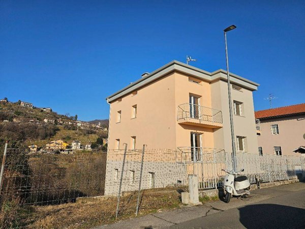 appartamento in vendita a Villa d'Almè in zona Bruntino
