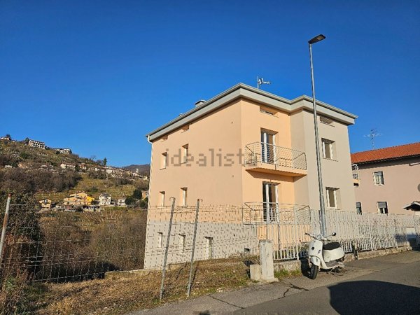 appartamento in vendita a Villa d'Almè in zona Bruntino