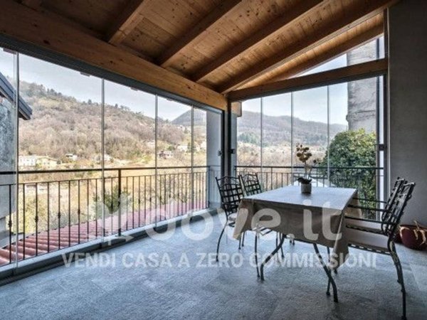 casa indipendente in vendita a Villa d'Almè