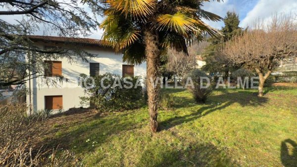 appartamento in vendita a Villa d'Almè