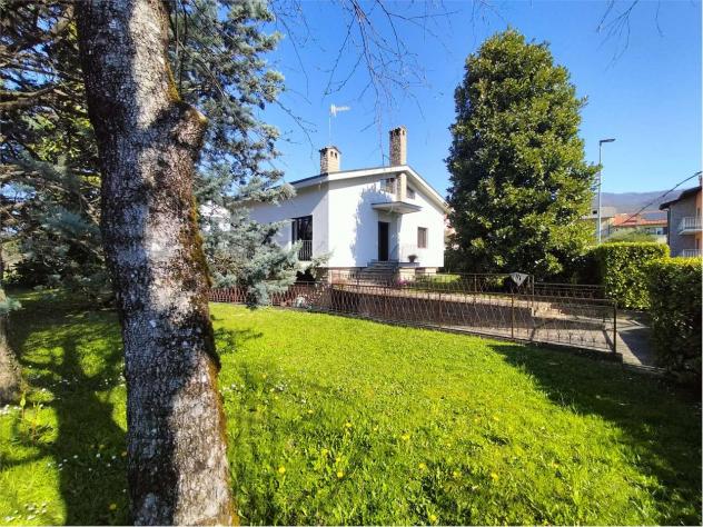 casa indipendente in vendita a Villa d'Almè