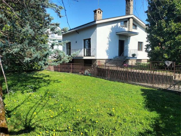 casa indipendente in vendita a Villa d'Almè