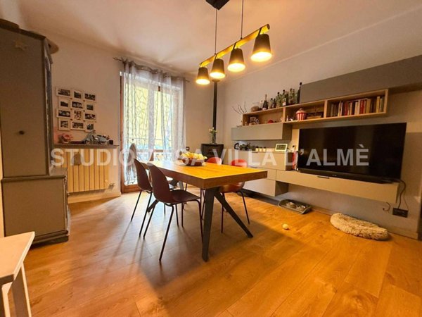 appartamento in vendita a Villa d'Almè in zona Viola