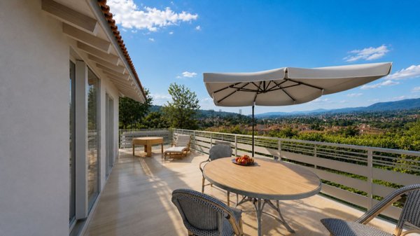 casa indipendente in vendita a Villa d'Almè in zona Viola