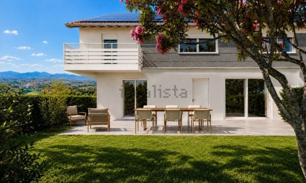 casa indipendente in vendita a Villa d'Almè in zona Viola