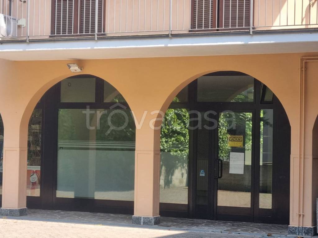casa indipendente in vendita a Villa d'Almè