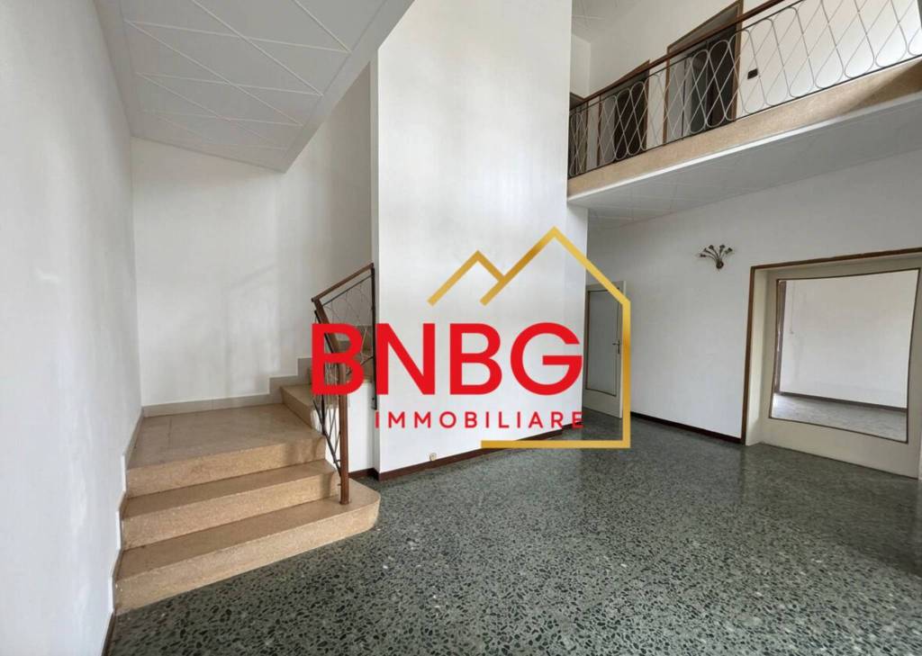 casa indipendente in vendita a Villa d'Almè in zona Bruntino