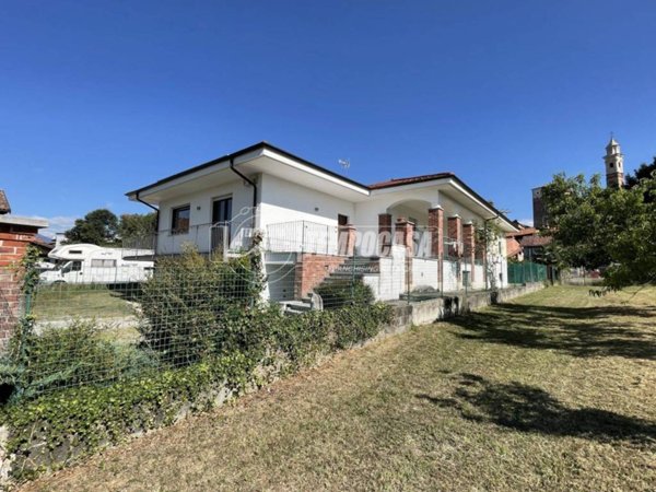 casa indipendente in vendita a Bairo