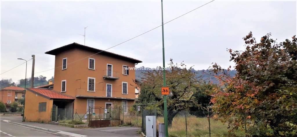 casa indipendente in vendita a Villa di Serio
