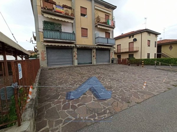 casa indipendente in vendita a Villa di Serio