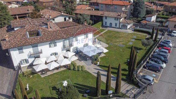 casa indipendente in vendita a Villa di Serio