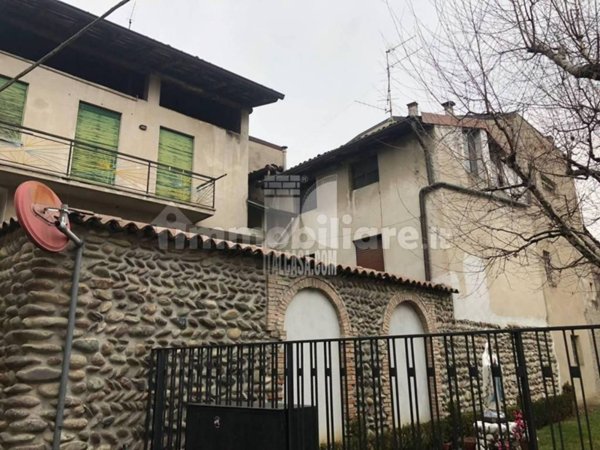 casa indipendente in vendita a Villa di Serio