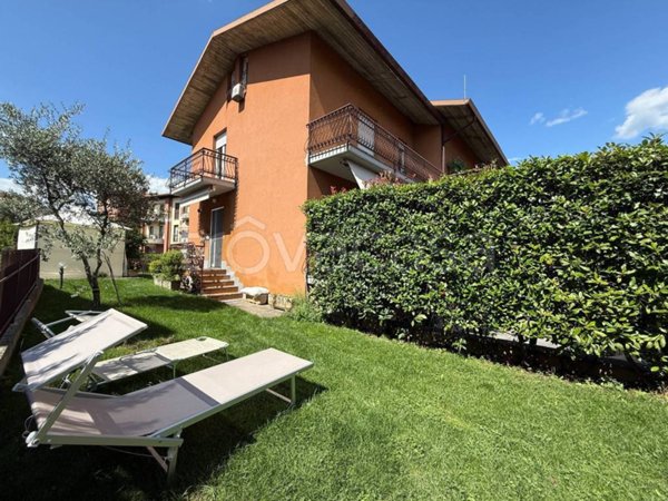 casa indipendente in vendita a Villa di Serio