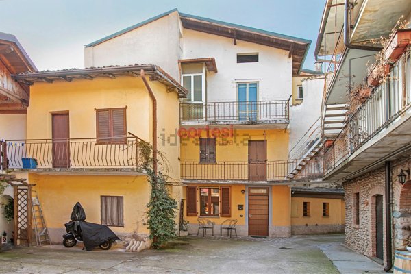 casa indipendente in vendita a Villa di Serio