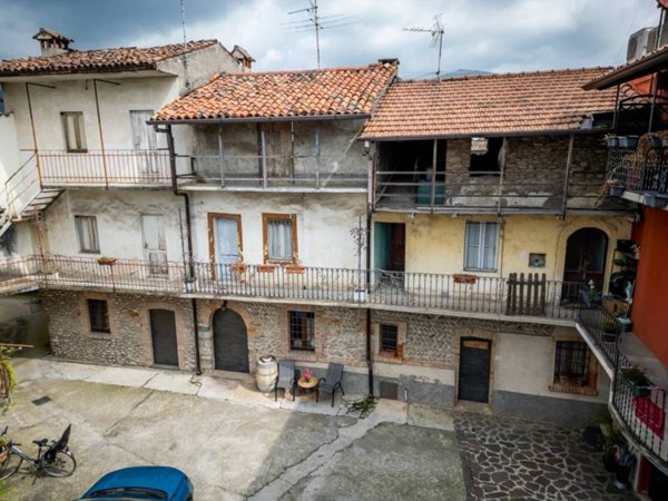casa indipendente in vendita a Villa di Serio