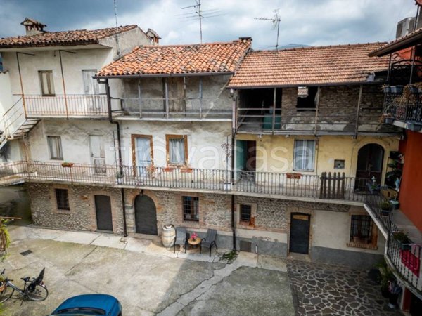 casa indipendente in vendita a Villa di Serio
