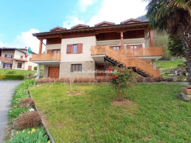 casa indipendente in vendita a Villa d'Ogna