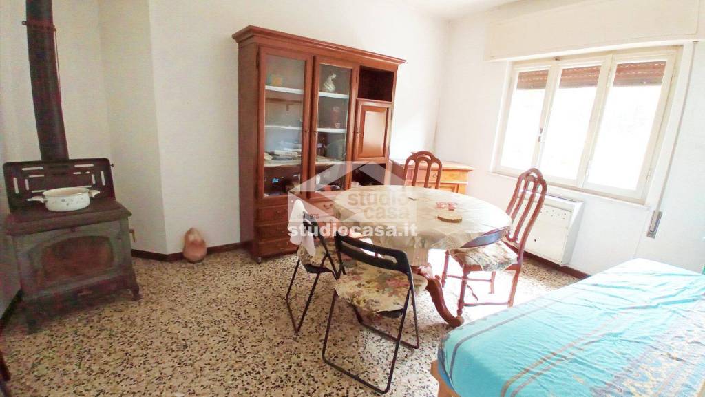 casa indipendente in vendita a Villa d'Ogna