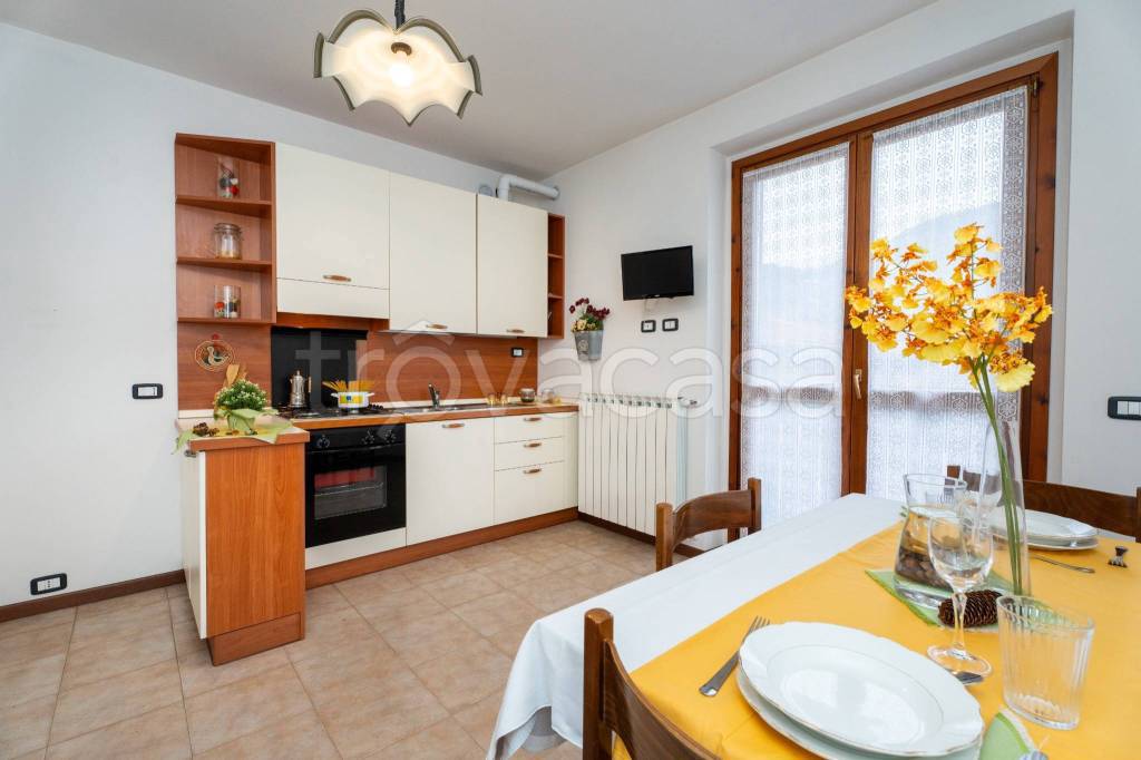 appartamento in vendita a Villa d'Ogna