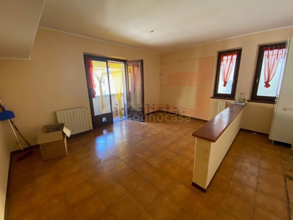 casa indipendente in vendita a Villa d'Ogna