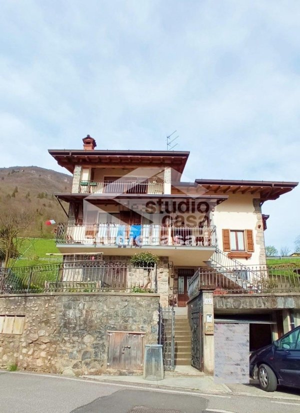 appartamento in vendita a Villa d'Ogna