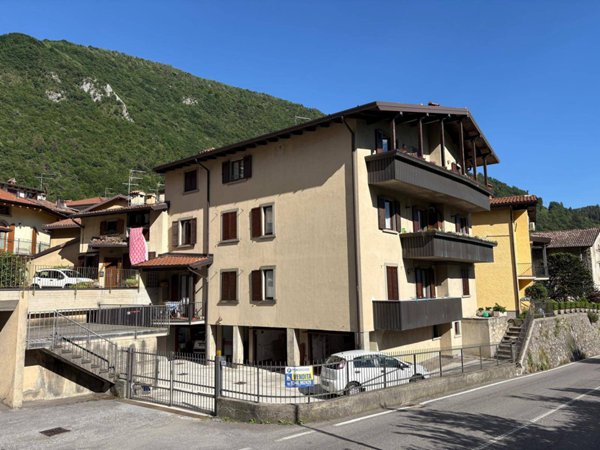 appartamento in vendita a Villa d'Ogna in zona Ogna
