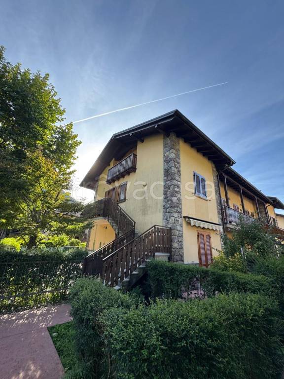 appartamento in vendita a Villa d'Ogna in zona Ogna