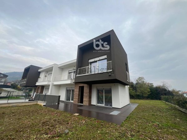 casa indipendente in vendita a Villongo