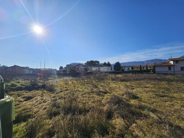 terreno edificabile in vendita a Villongo