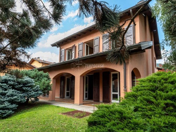 casa indipendente in vendita a Villongo