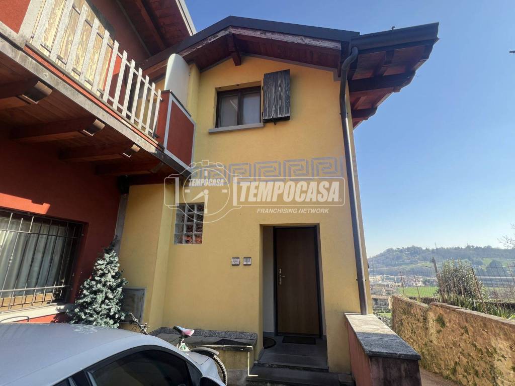 appartamento in vendita a Villongo