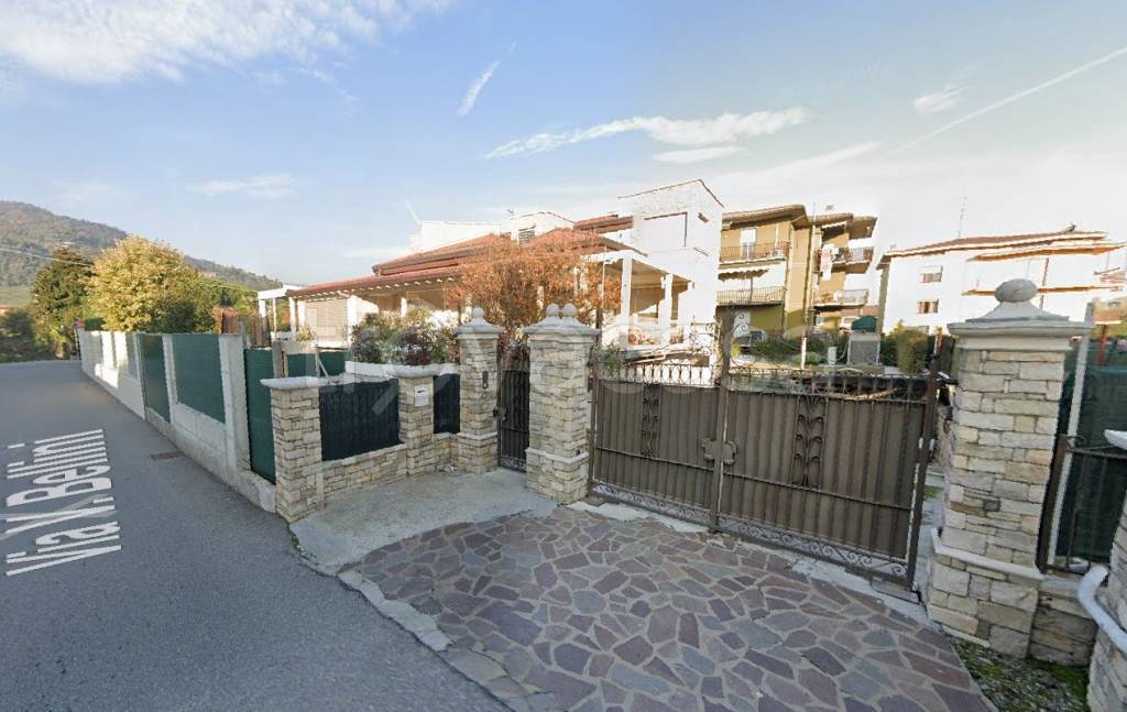 casa indipendente in vendita a Villongo
