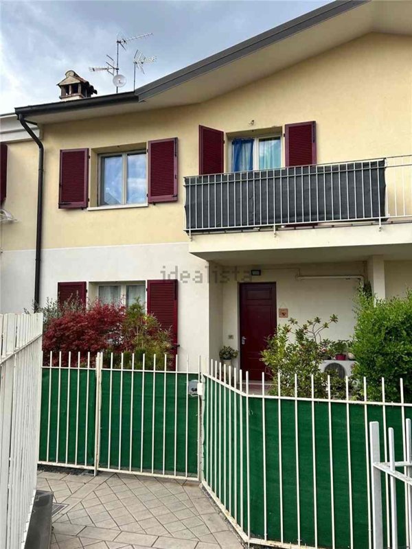 casa indipendente in vendita a Villongo