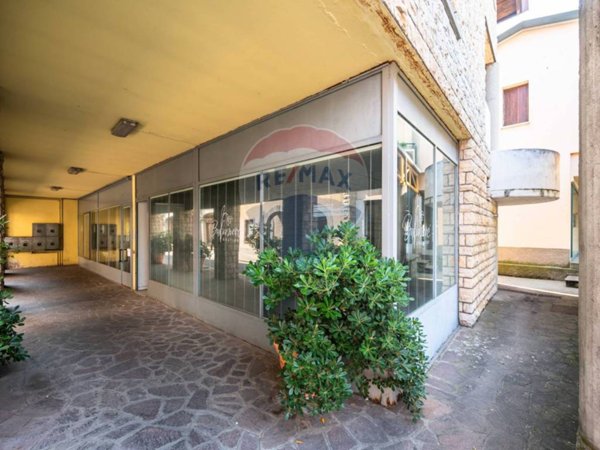 ufficio in vendita a Villongo